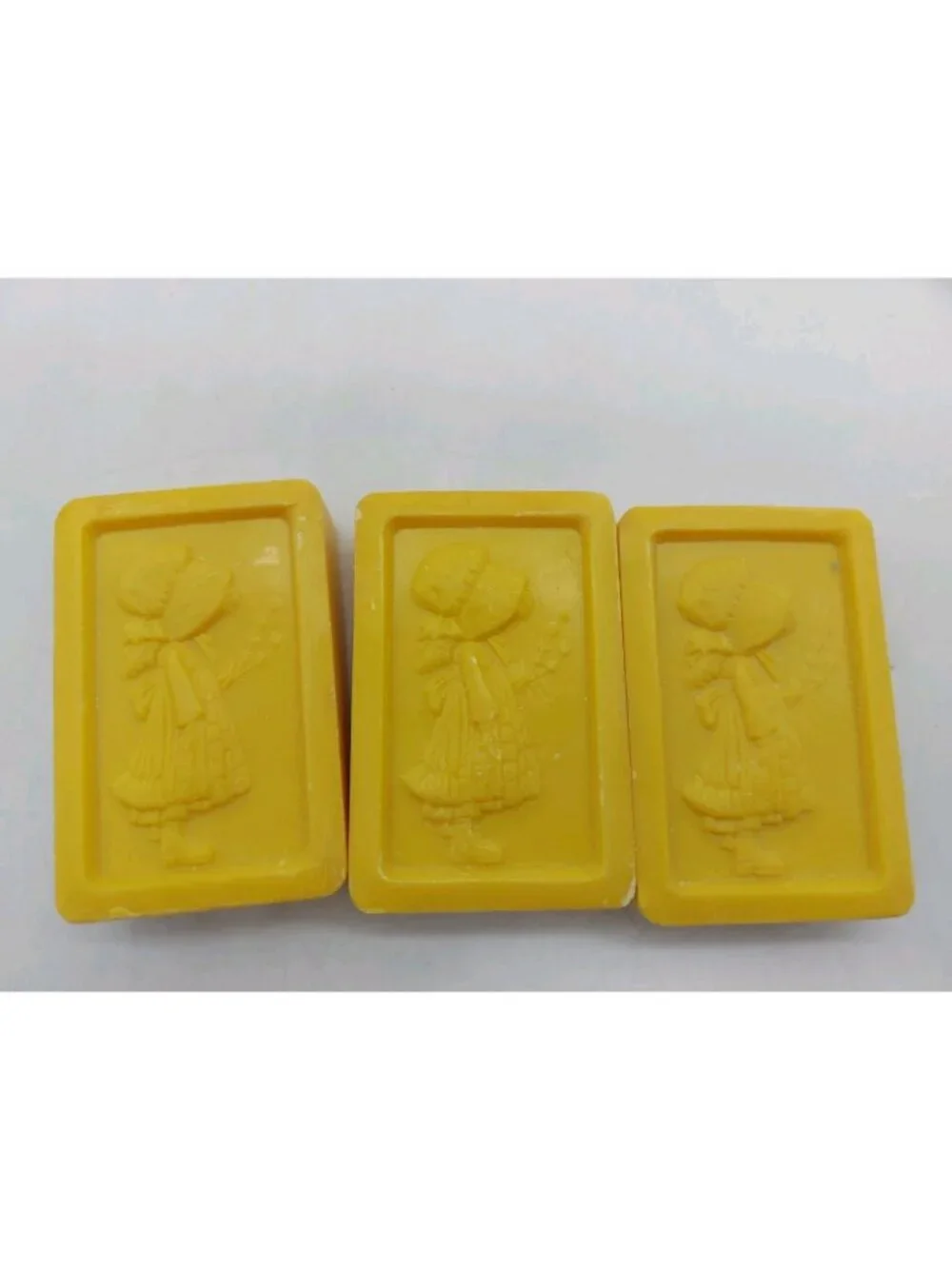 Holly Hobby Bath Soap 3 Bars Lemon 8.1 Oz Made In Usa